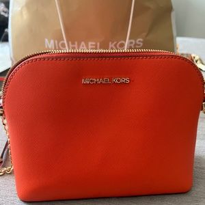 Michael kors crossbody